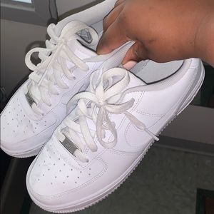 Size 6y White Low Nike Air Force Ones
